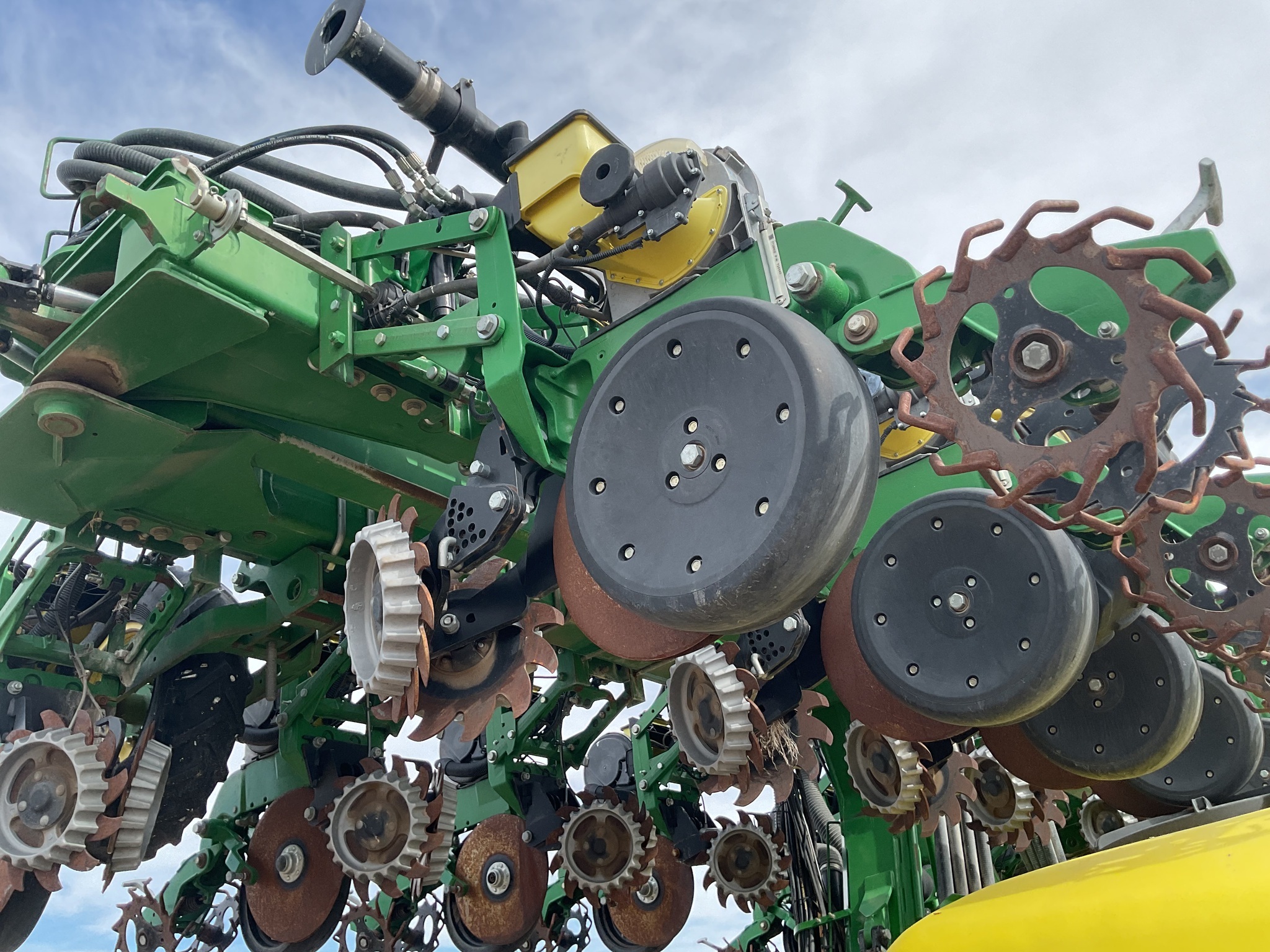 2013 John Deere DR24 Planter