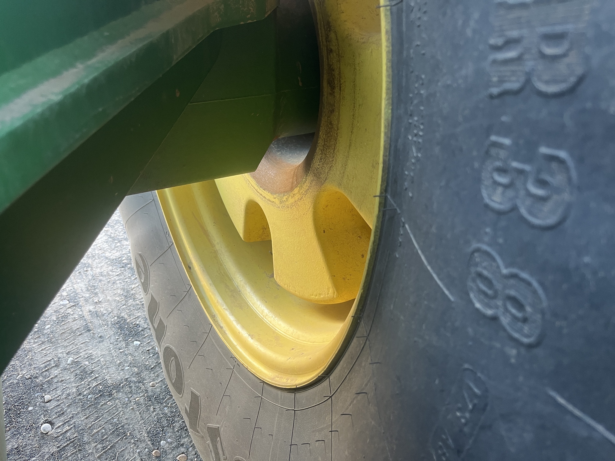 2013 John Deere 9560R Tractor