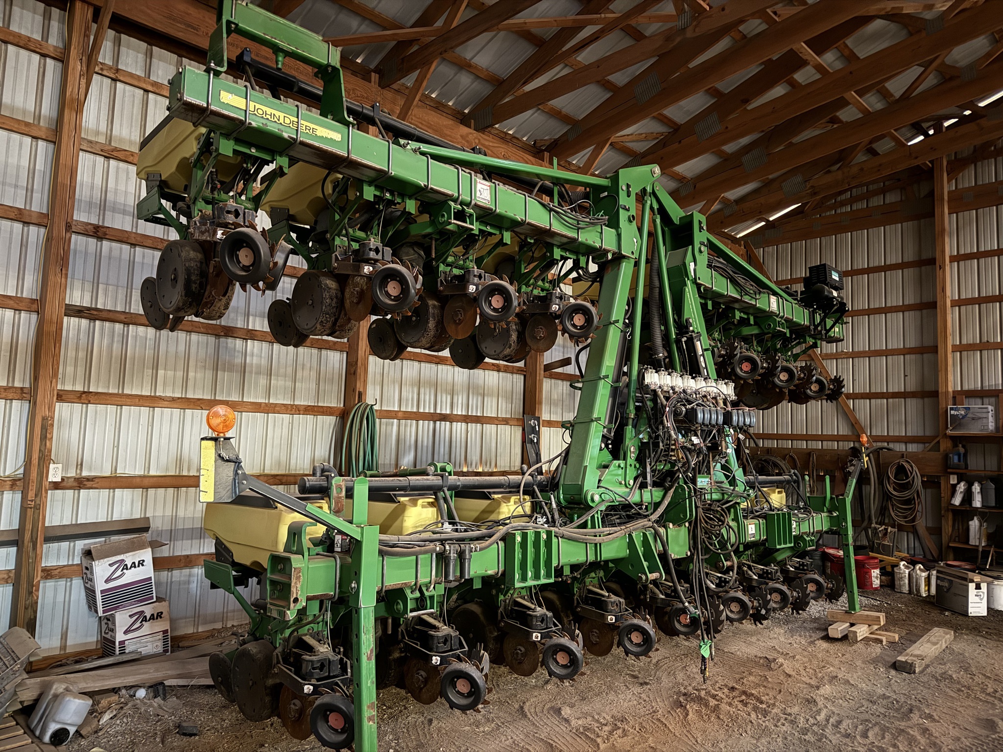 2015 John Deere 1725 Planter