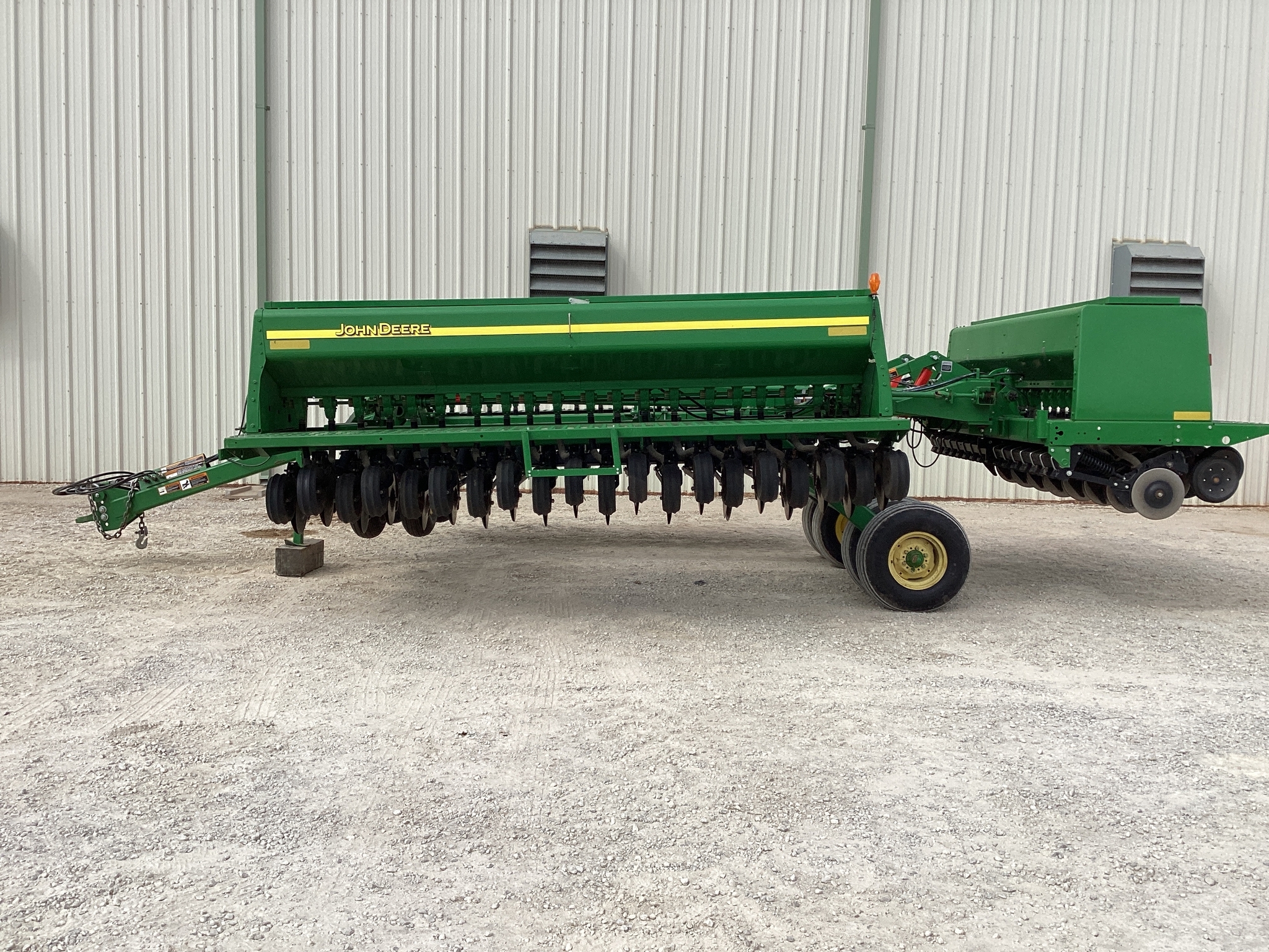 2024 John Deere 455 Drill