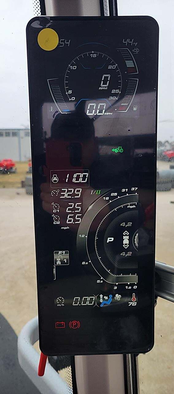 2026 Massey Ferguson 9S.425 Tractor