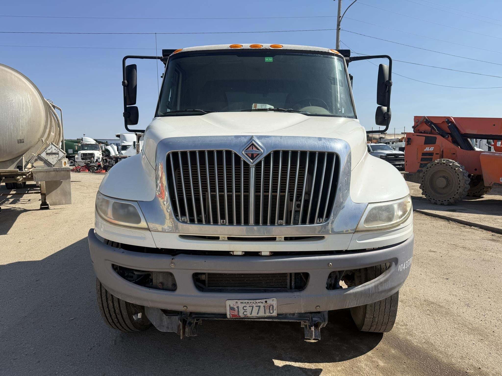 2016 International DURASTAR 4300 Semi Trucks/Trailer