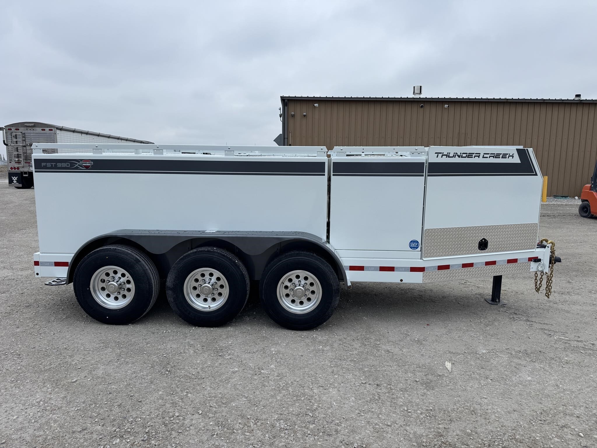 2026 Thunder Creek FST990 Fuel Trucks/Trailer