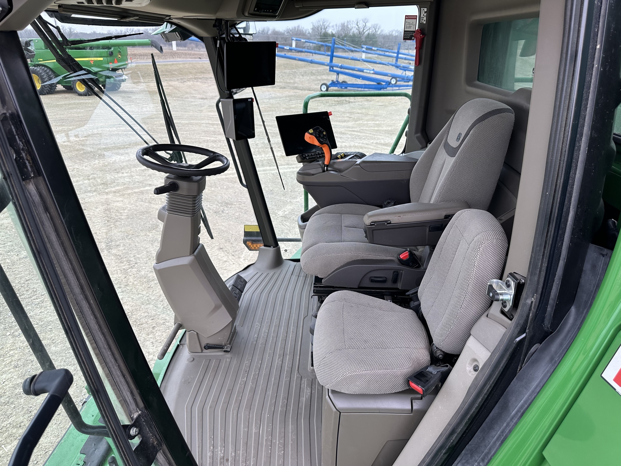 2025 John Deere S7 700 Combine