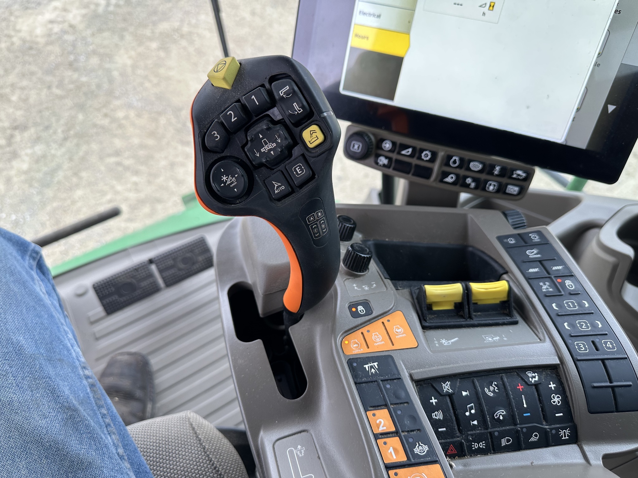 2025 John Deere S7 700 Combine