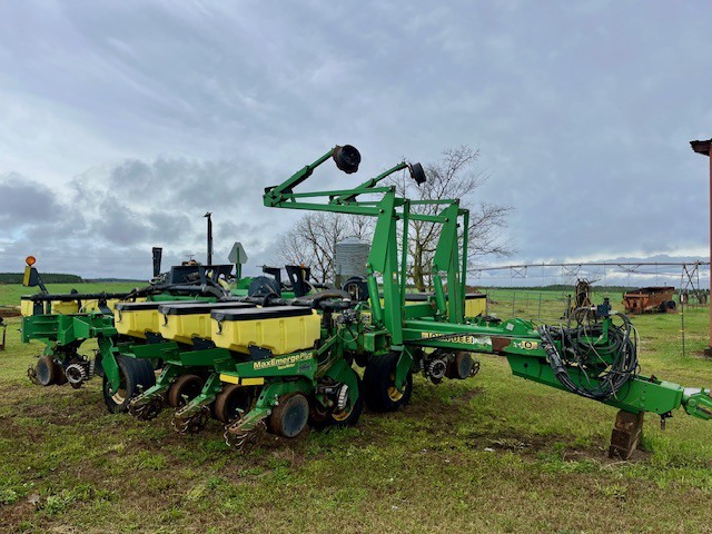 2001 John Deere 1780 Planter