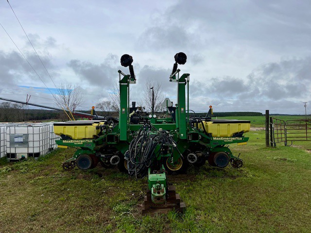 2001 John Deere 1780 Planter