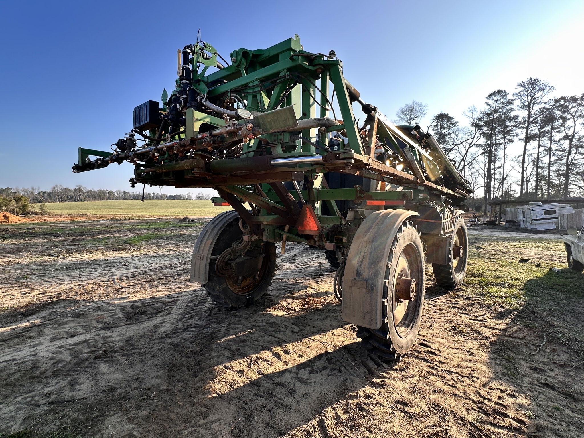 2016 John Deere R4038 Self-Propelled Sprayer
