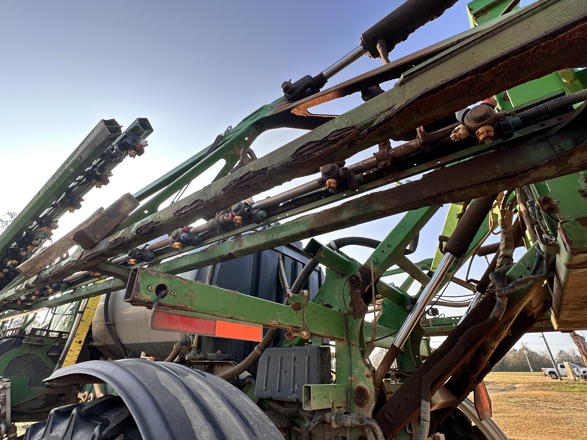 2016 John Deere R4038 Self-Propelled Sprayer