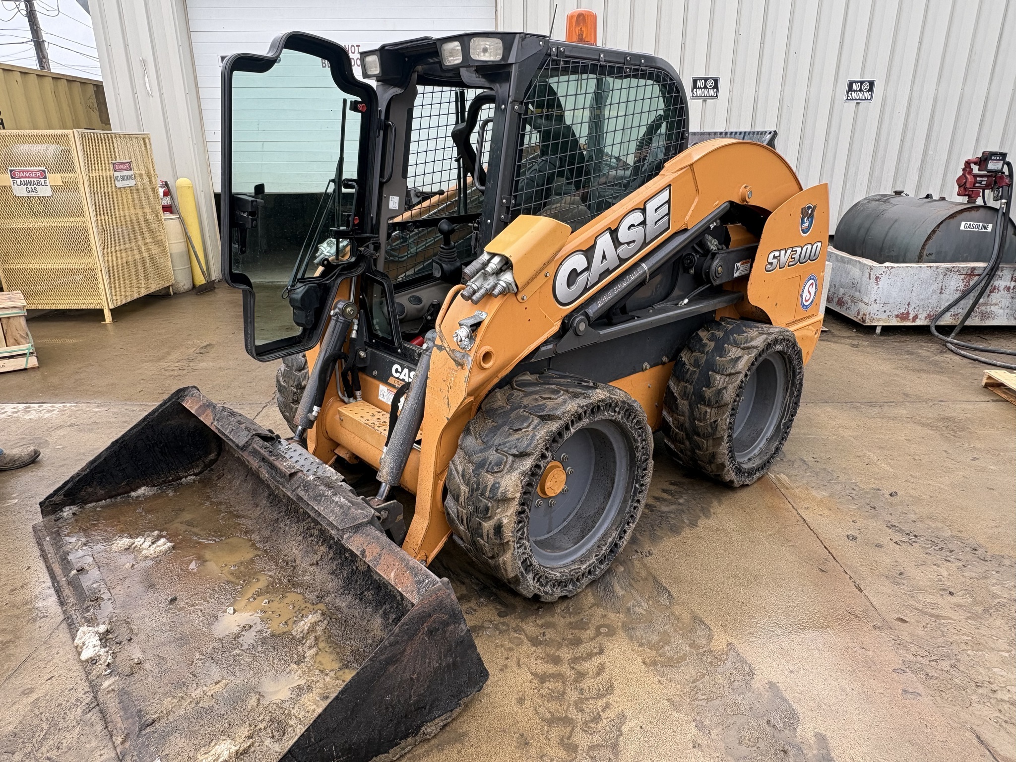 2016 Case SV300 Skid Steer