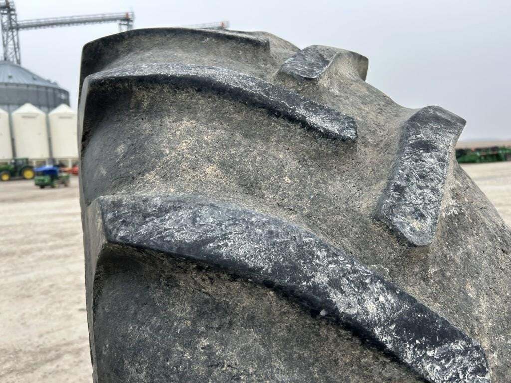  Goodyear 620/70R46 Wheels / Tires / Track
