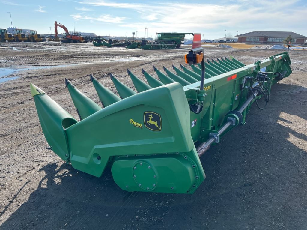 2024 John Deere C18R Corn Head