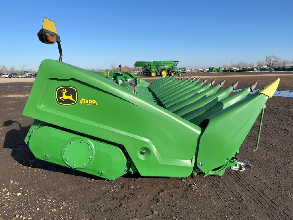 2024 John Deere C18R Corn Head