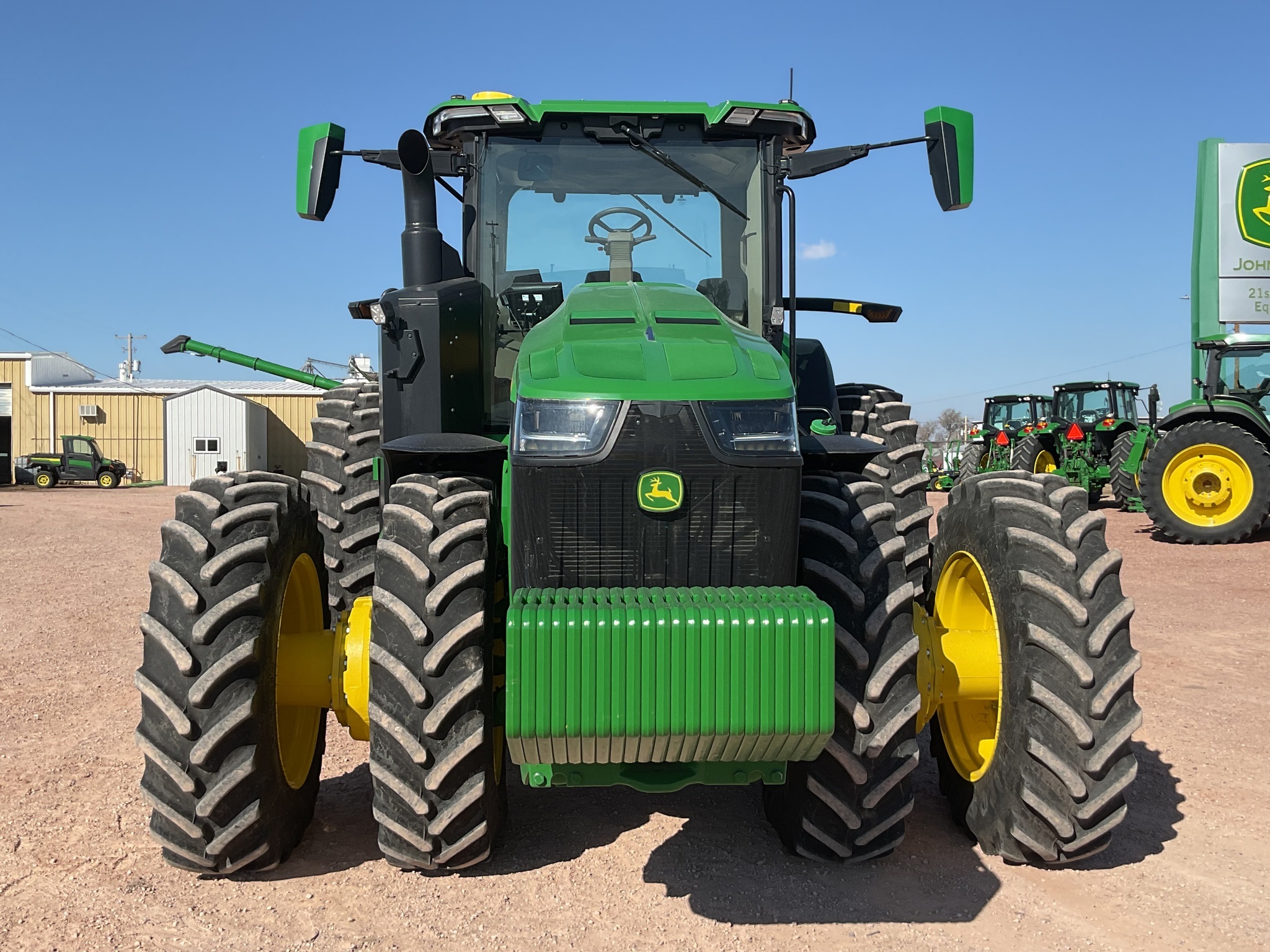 2025 John Deere 8R 370 Tractor