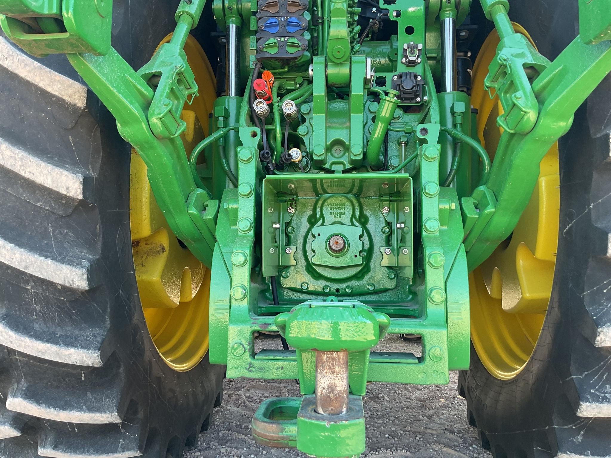 2025 John Deere 8R 370 Tractor