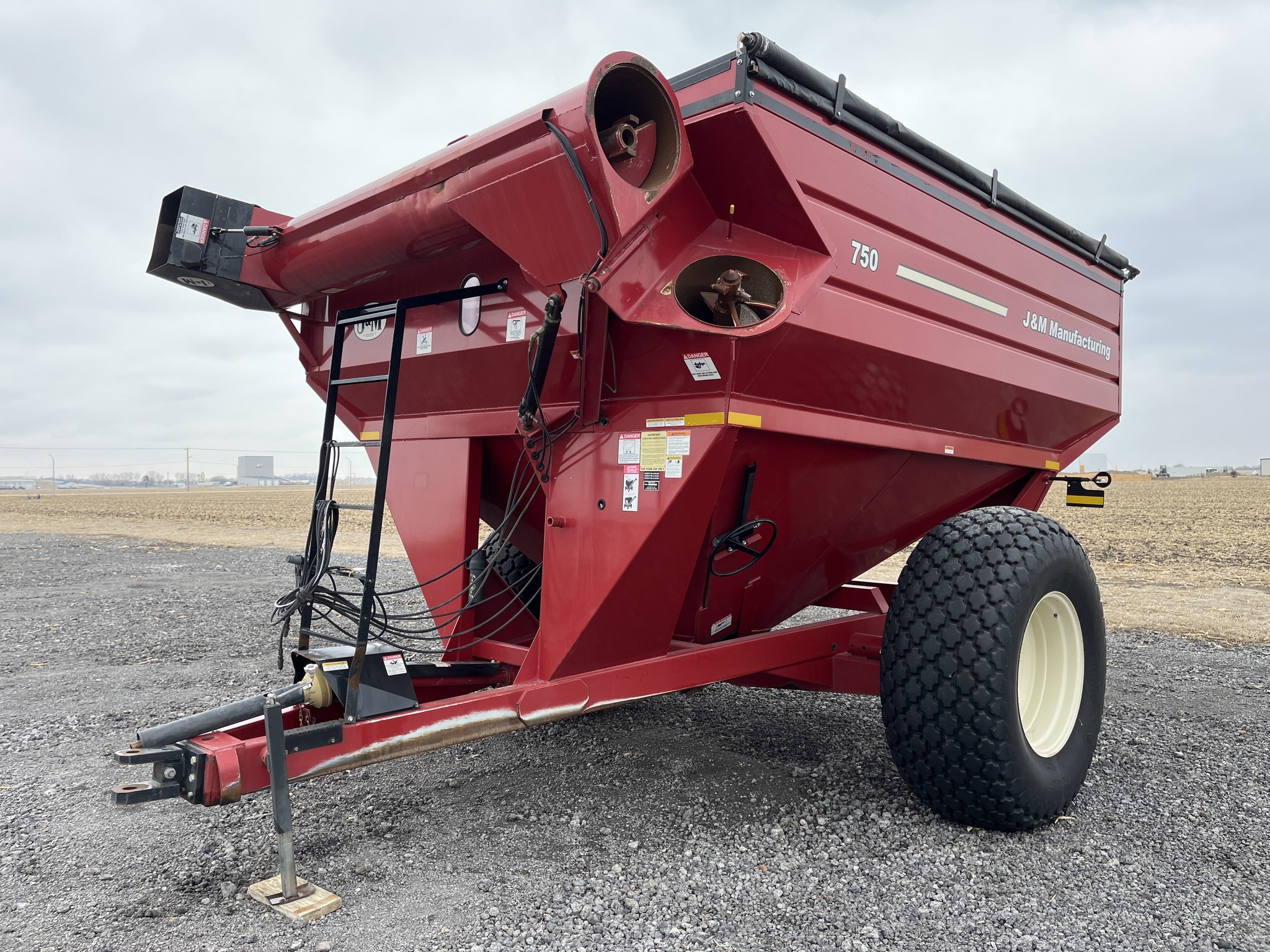 2009 J&M 750-18 Grain Cart