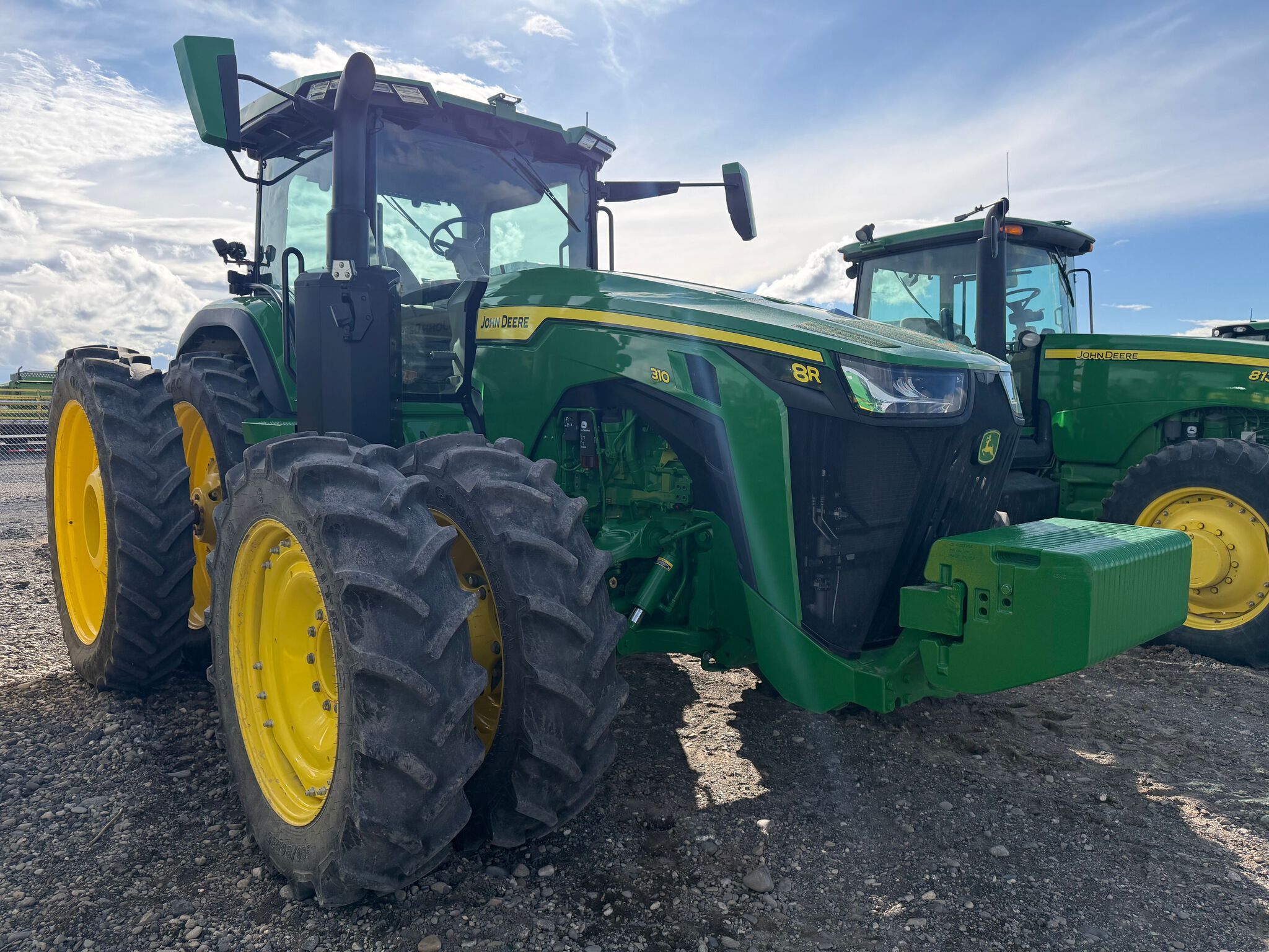 2023 John Deere 8R 310 Tractor