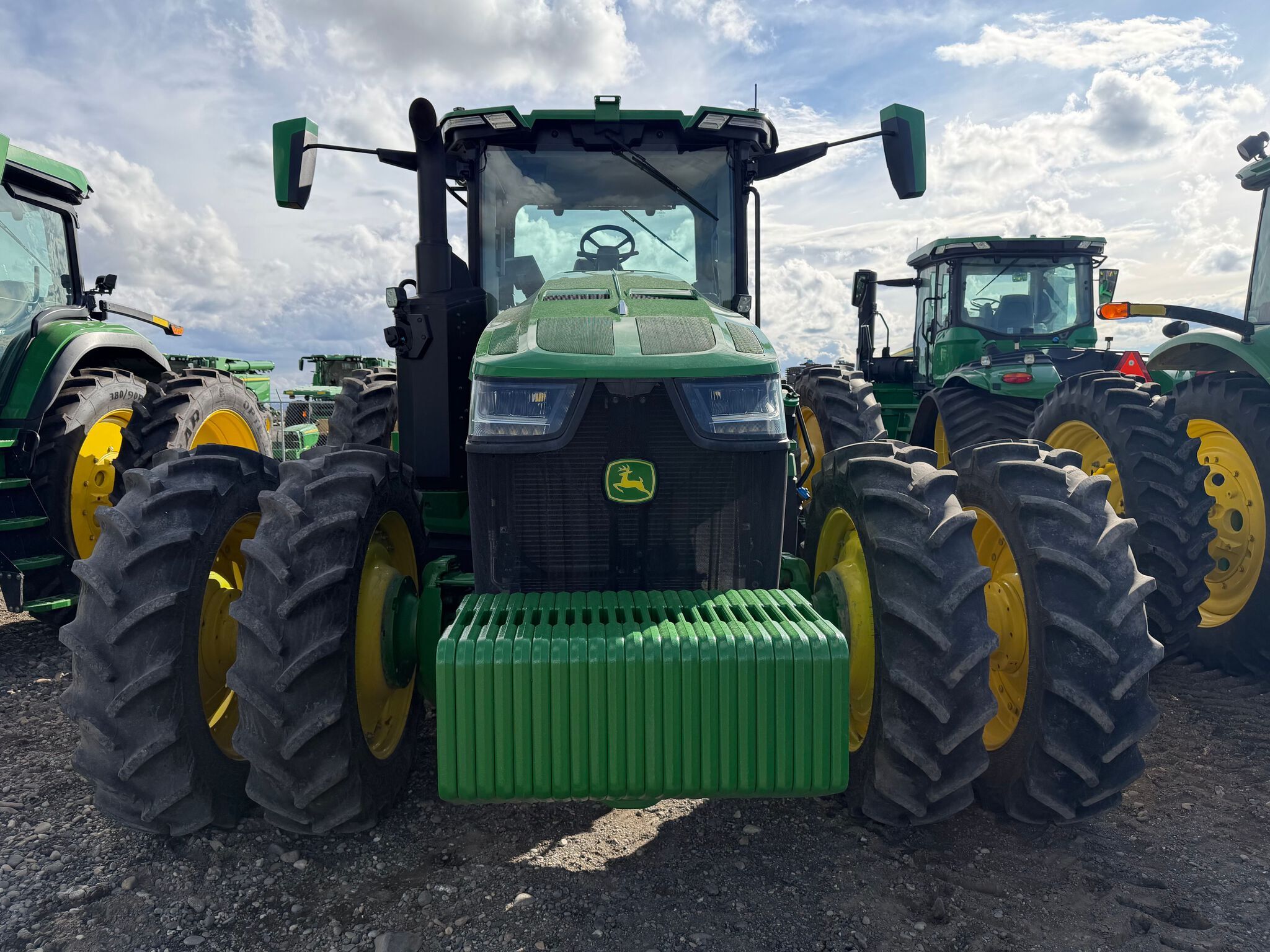 2023 John Deere 8R 310 Tractor