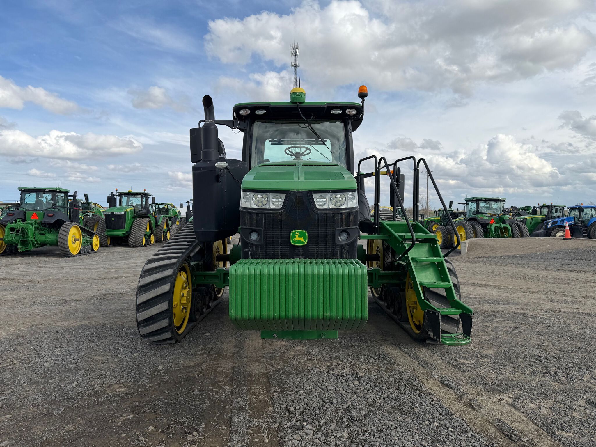 2018 John Deere 8370RT Tractor