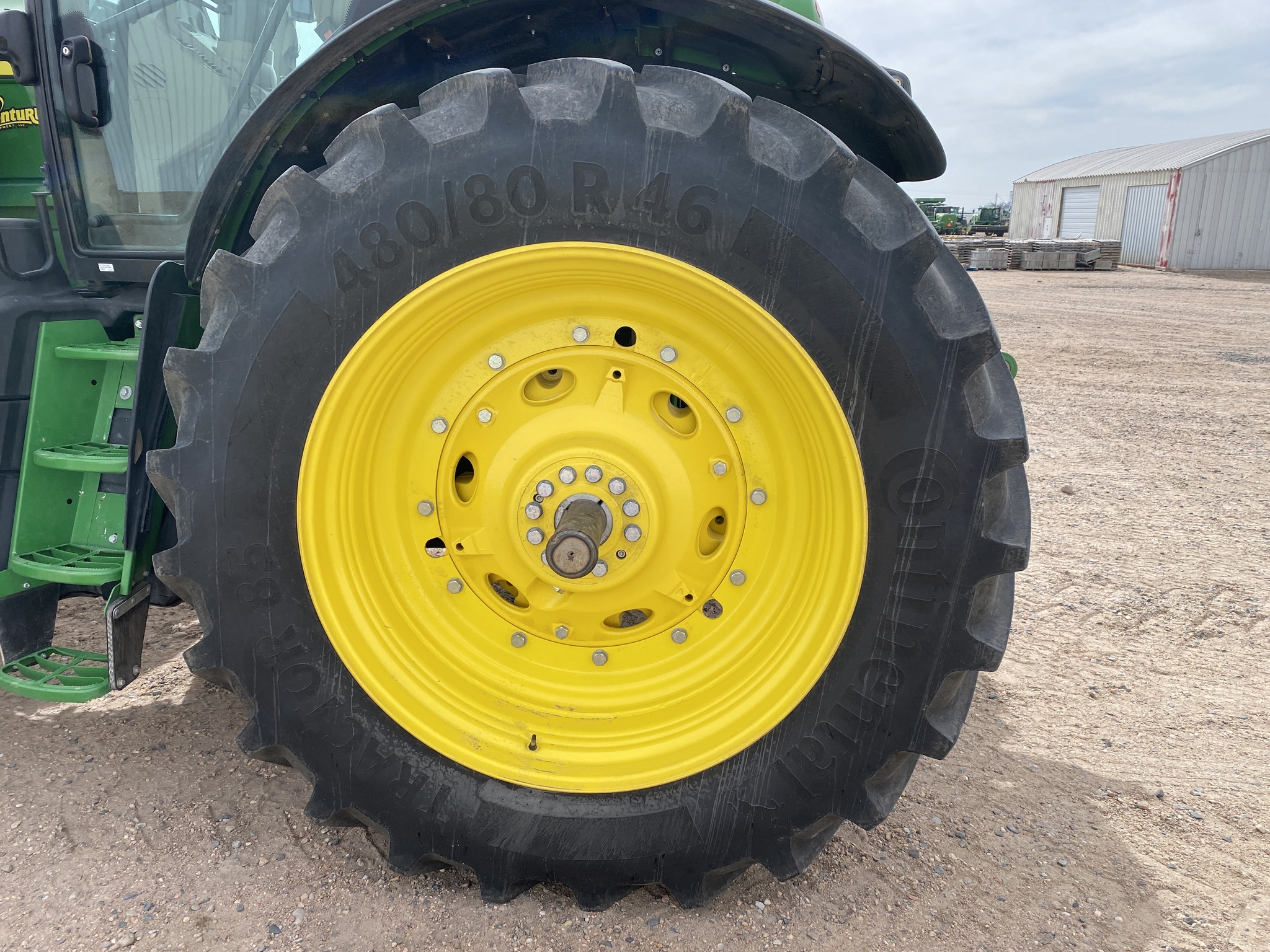 2025 John Deere 6R 195 Tractor