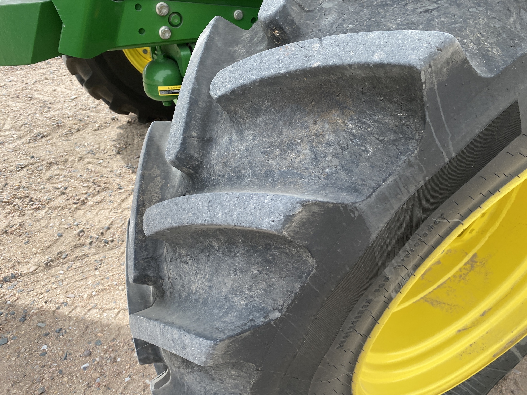 2025 John Deere 6R 195 Tractor