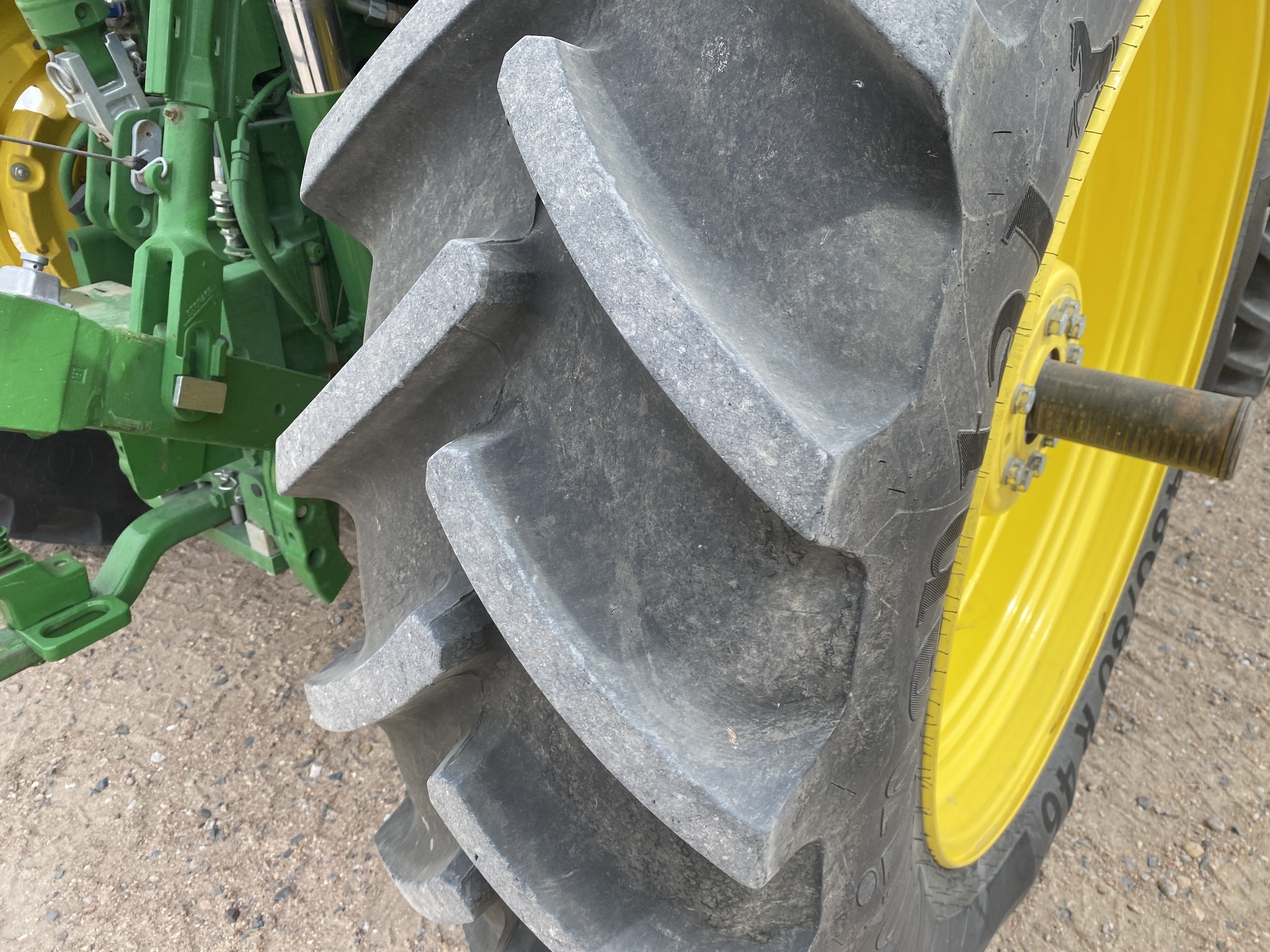2025 John Deere 6R 195 Tractor