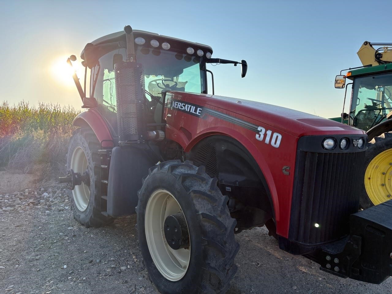 2016 Versatile 310 Tractor