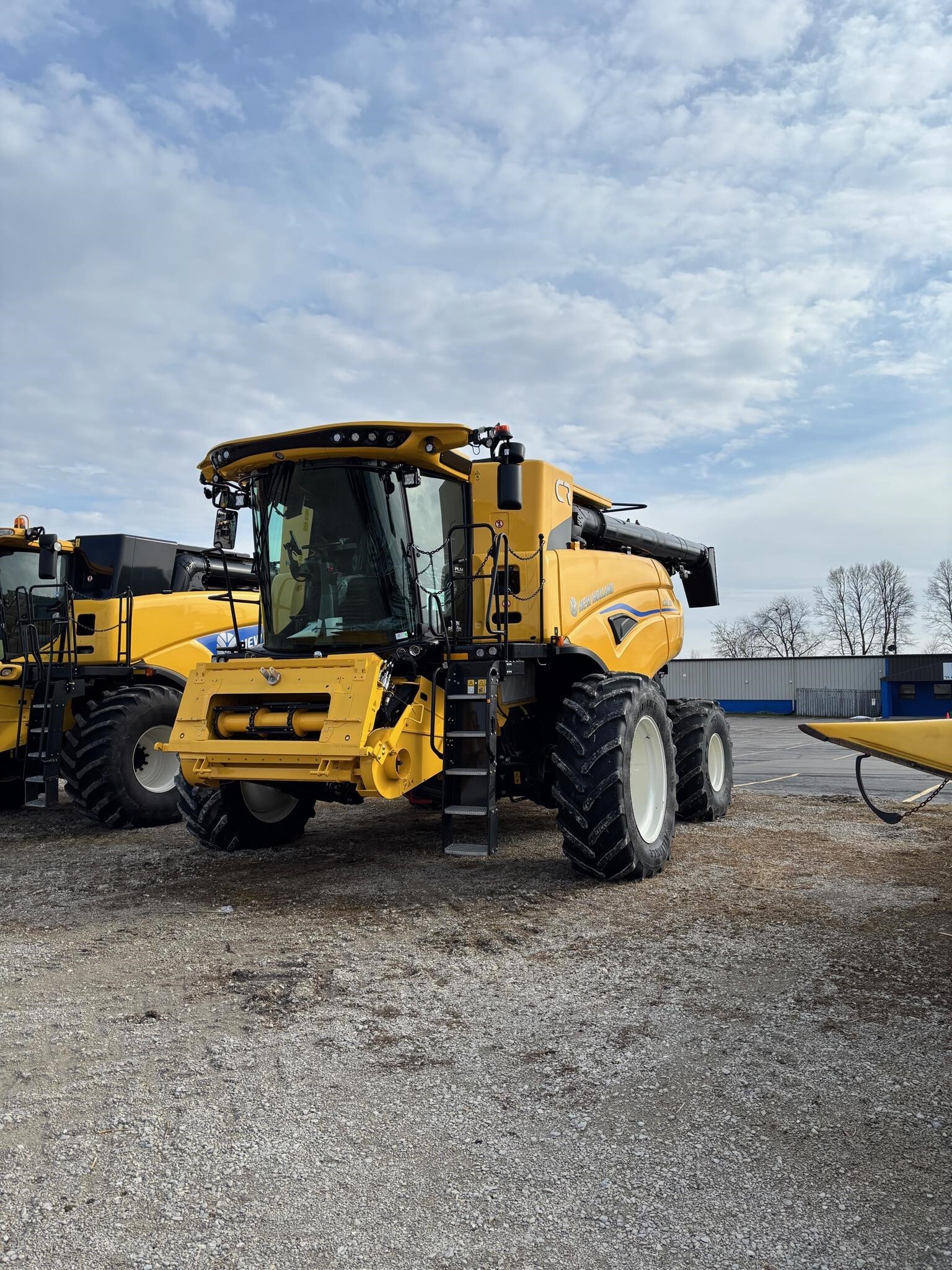 2026 New Holland CR8.90 Combine
