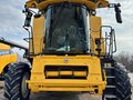 2026 New Holland CR8.90 Combine