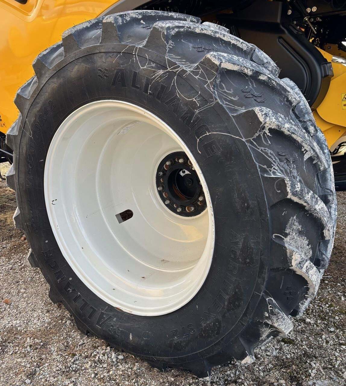 2026 New Holland CR8.90 Combine