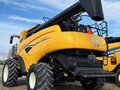 2026 New Holland CR8.90 Combine
