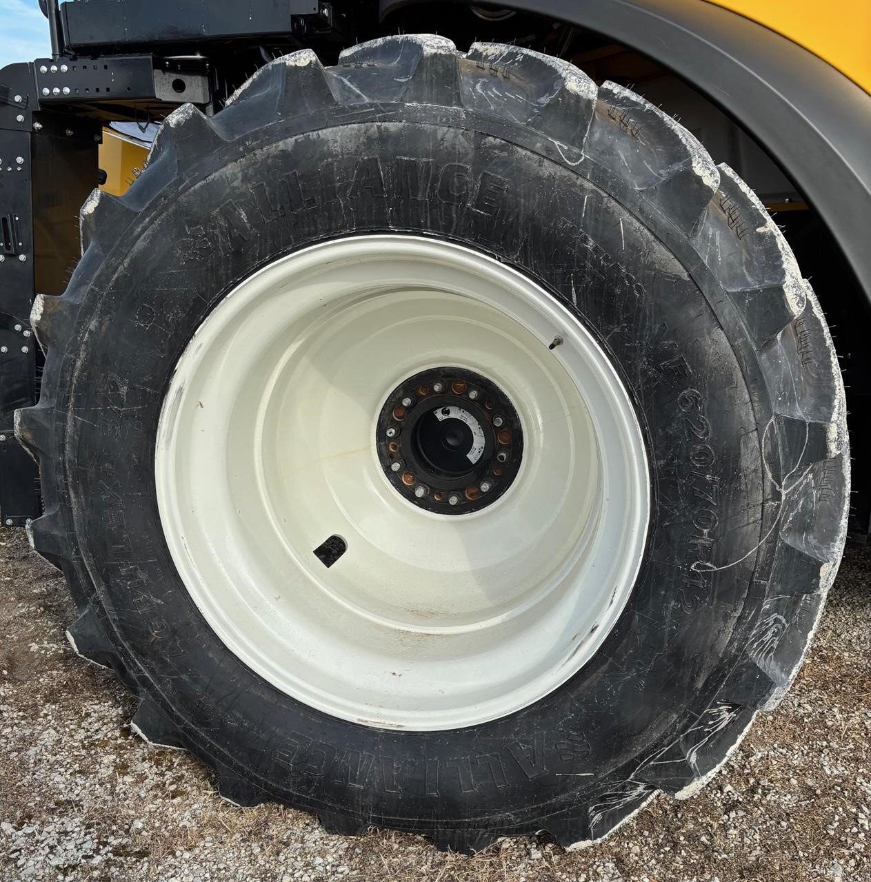 2026 New Holland CR8.90 Combine
