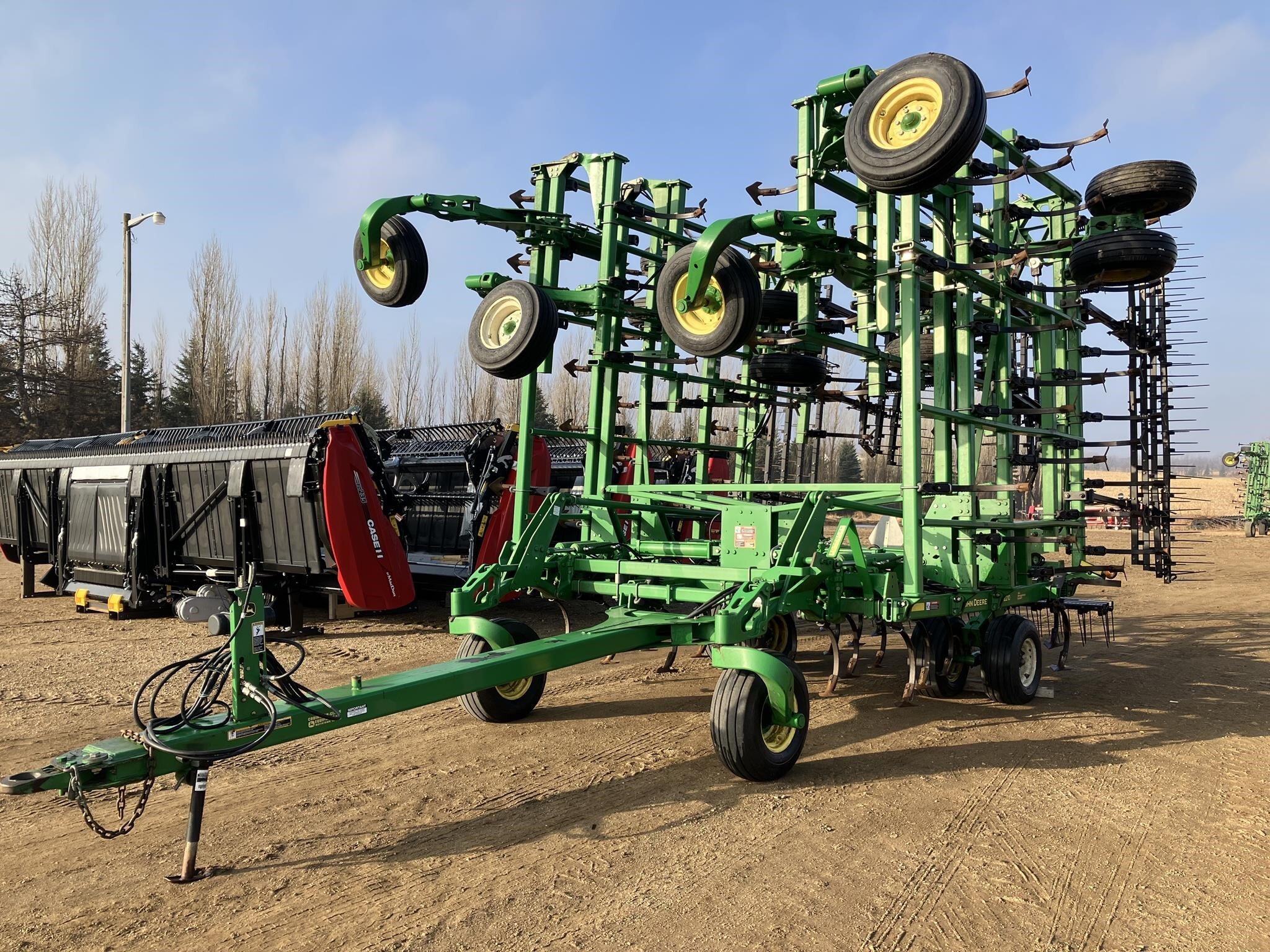 2012 John Deere 2210 Field Cultivator