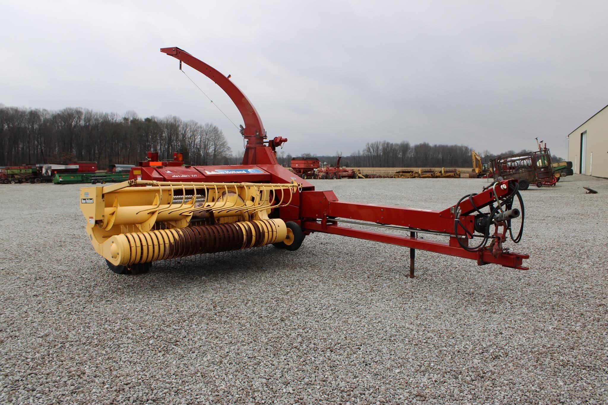  New Holland FP230 Pull-Type Forage Harvester