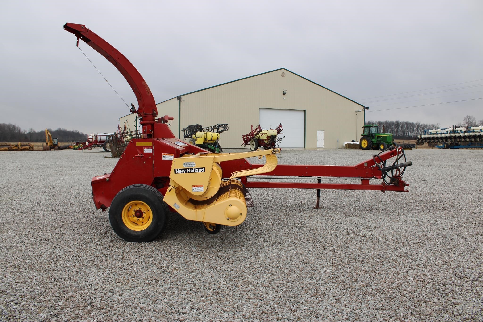  New Holland FP230 Pull-Type Forage Harvester