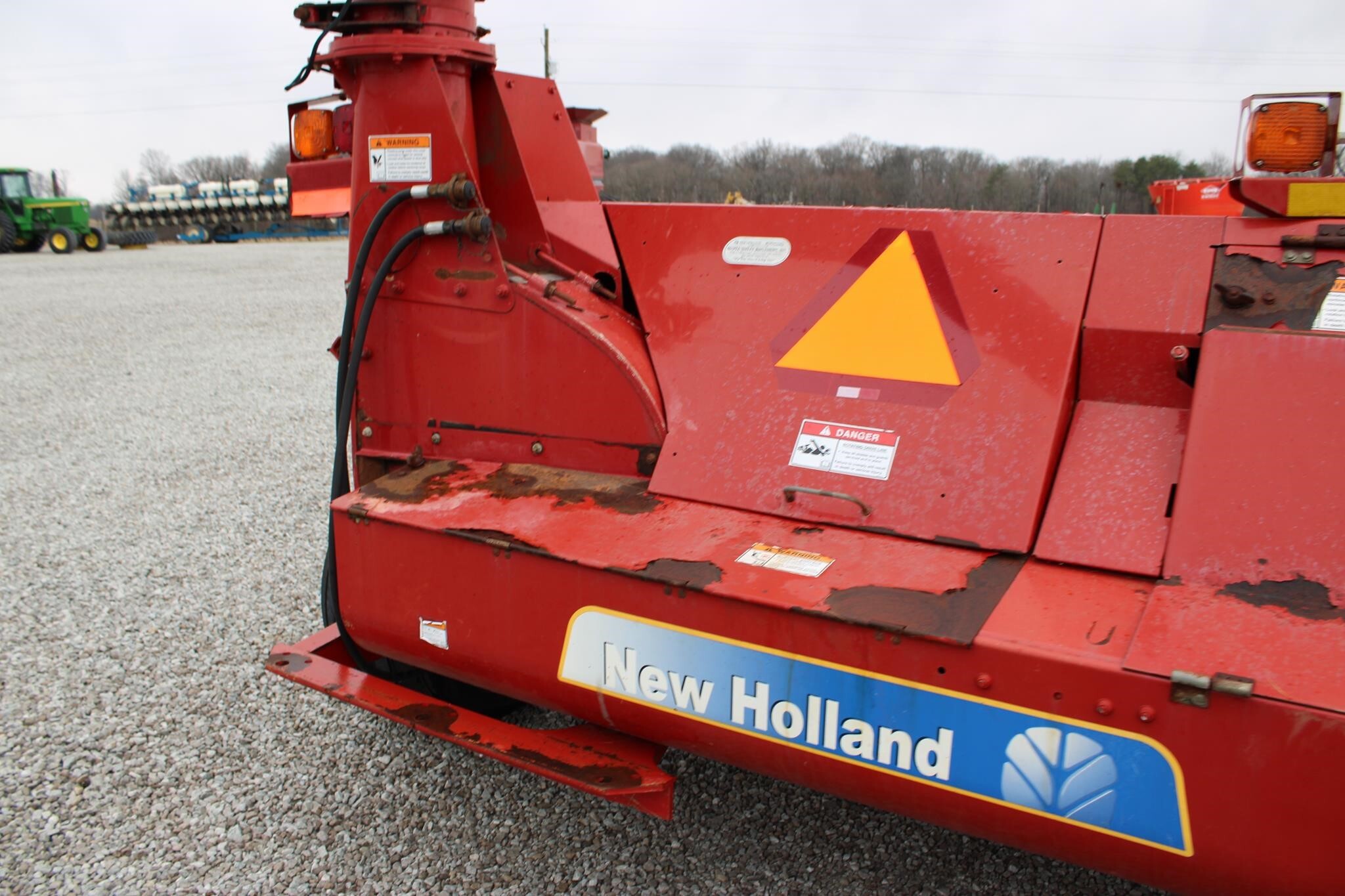  New Holland FP230 Pull-Type Forage Harvester