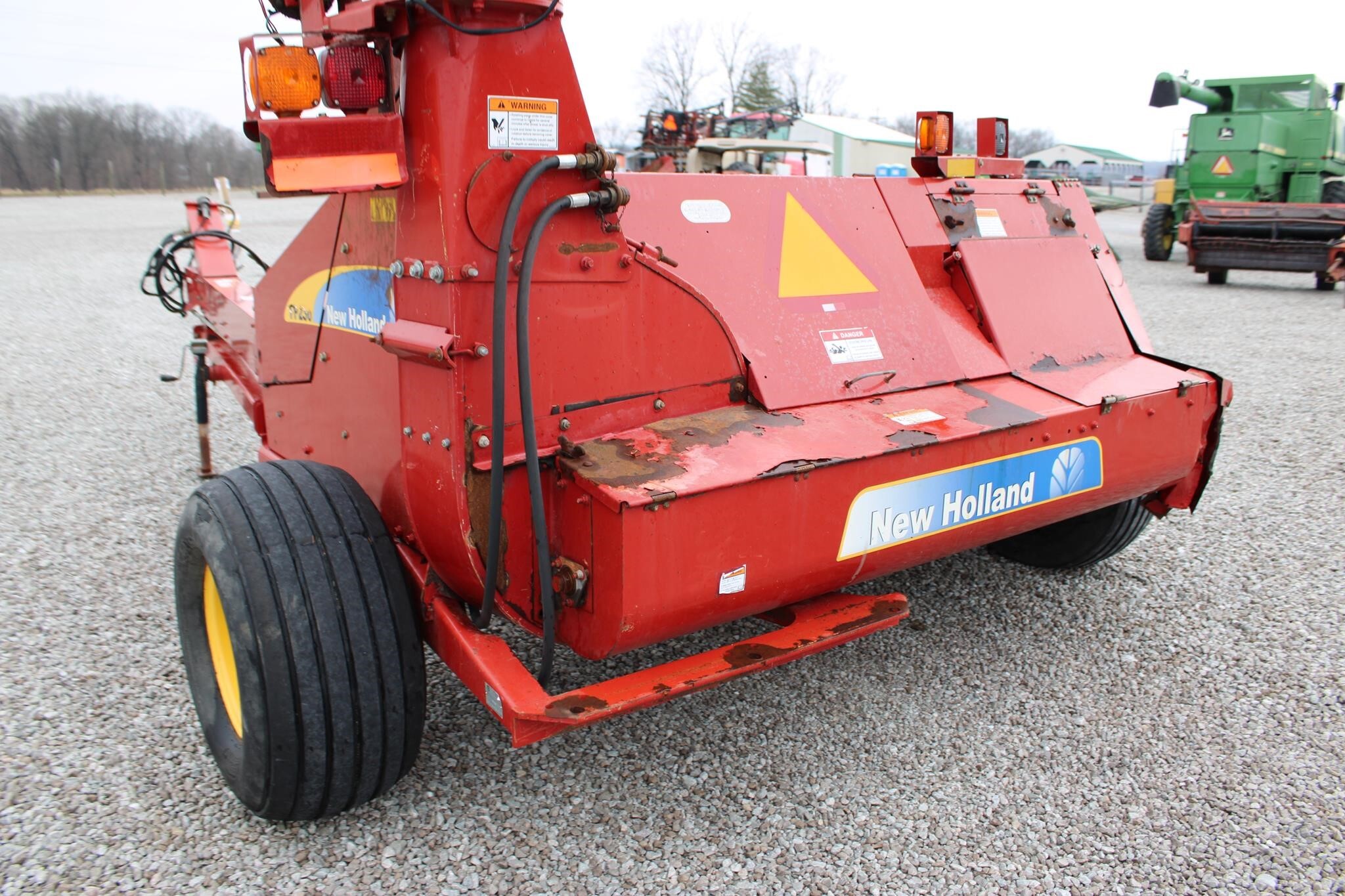  New Holland FP230 Pull-Type Forage Harvester