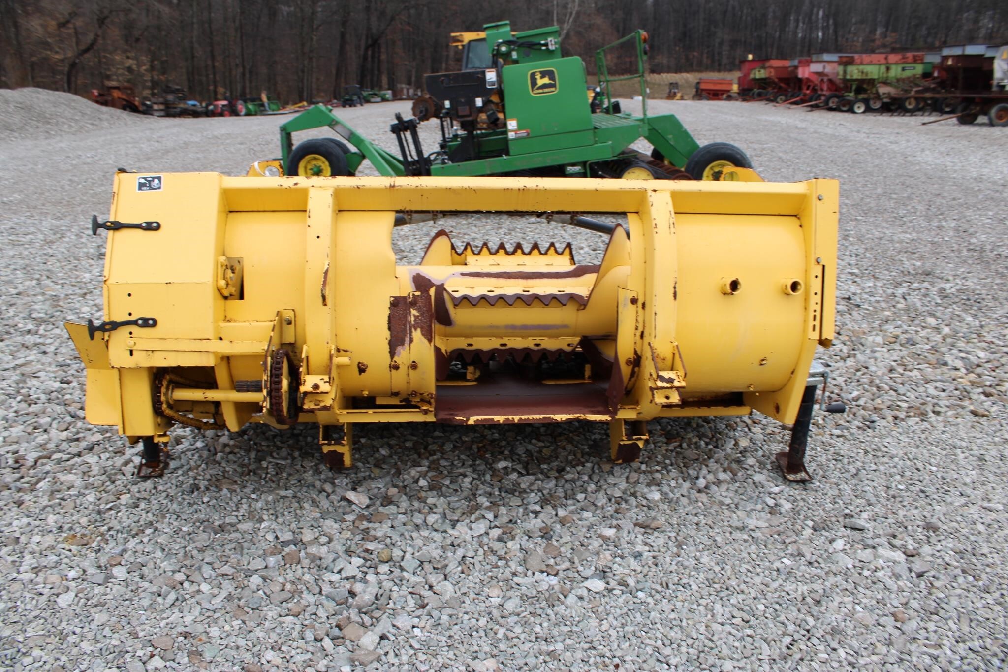  New Holland FP230 Pull-Type Forage Harvester