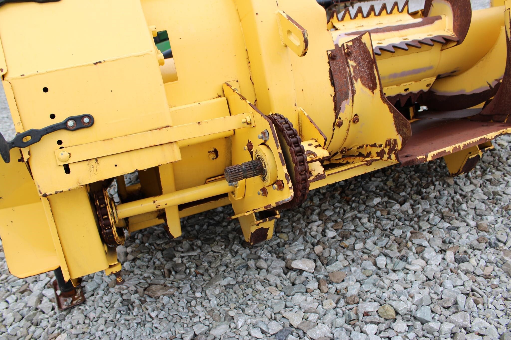  New Holland FP230 Pull-Type Forage Harvester