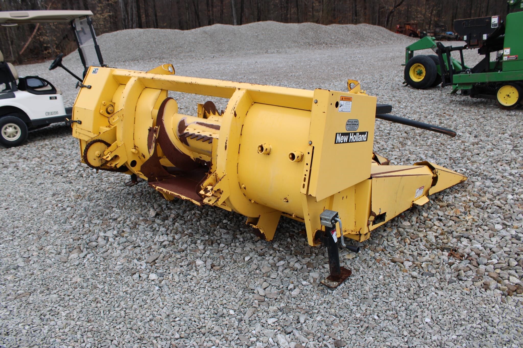  New Holland FP230 Pull-Type Forage Harvester