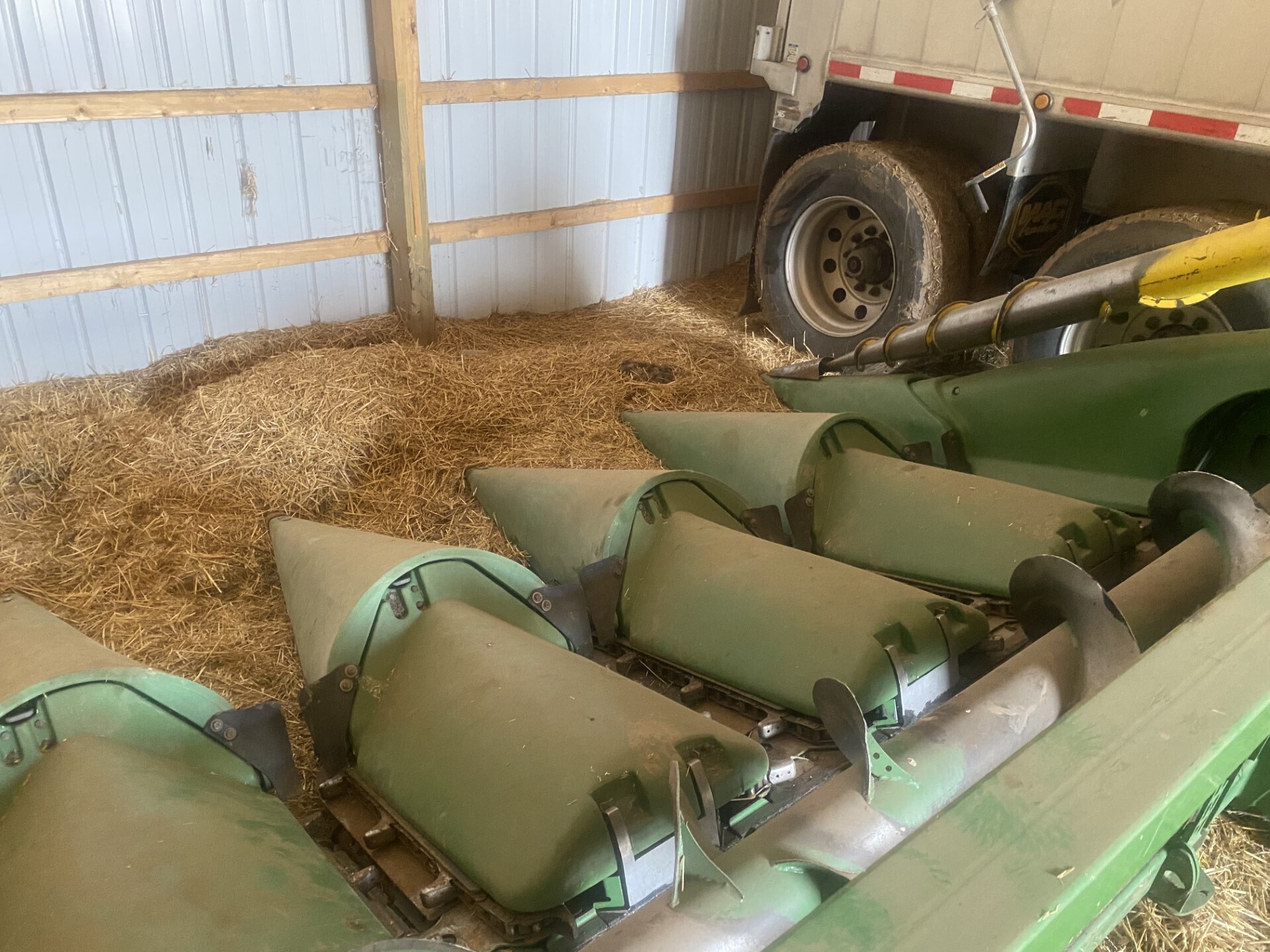 2008 John Deere 606C Corn Head