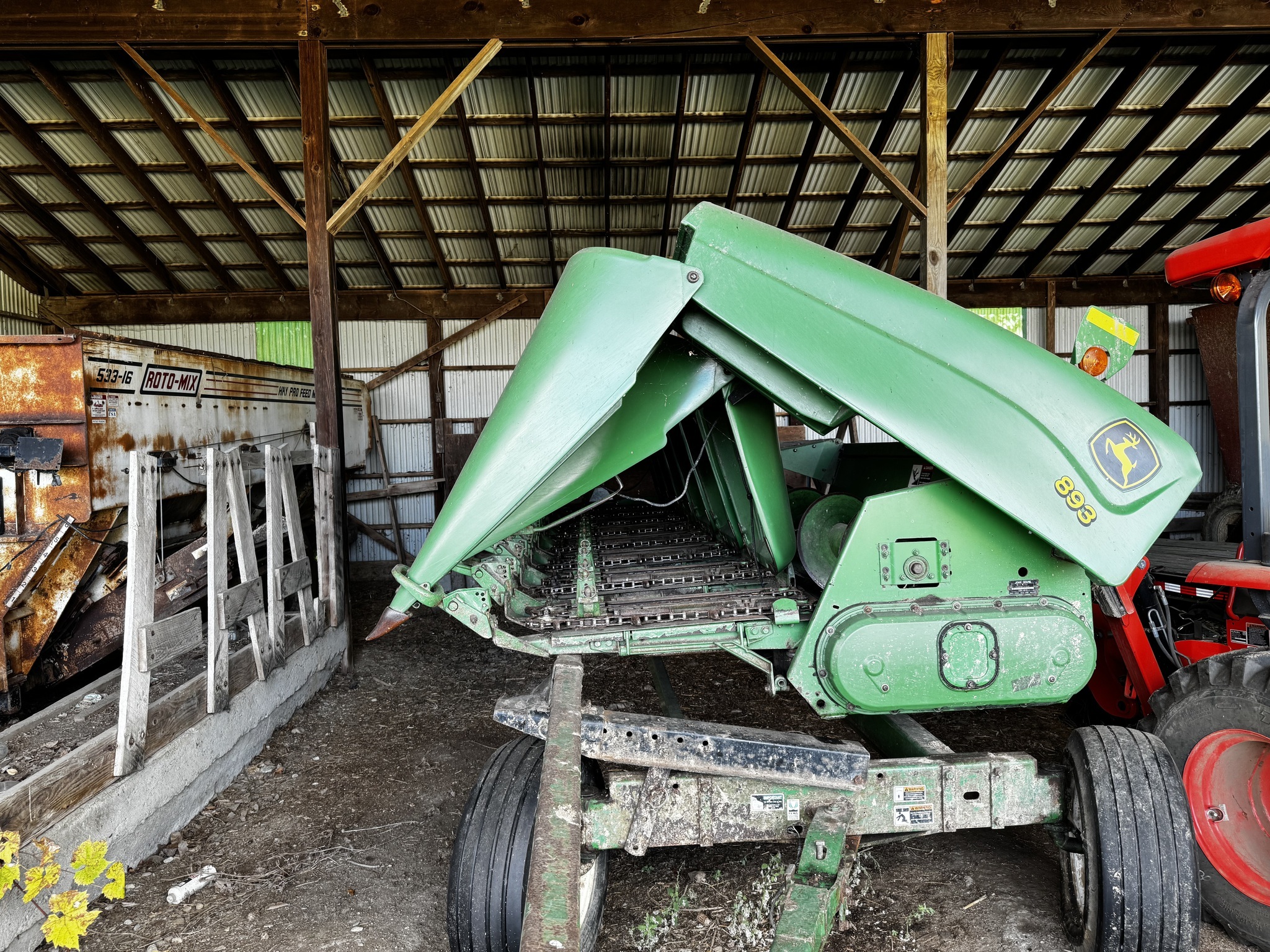 2007 John Deere 893 Corn Head