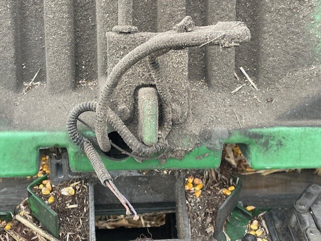 2010 John Deere 608C StalkMaster Corn Head