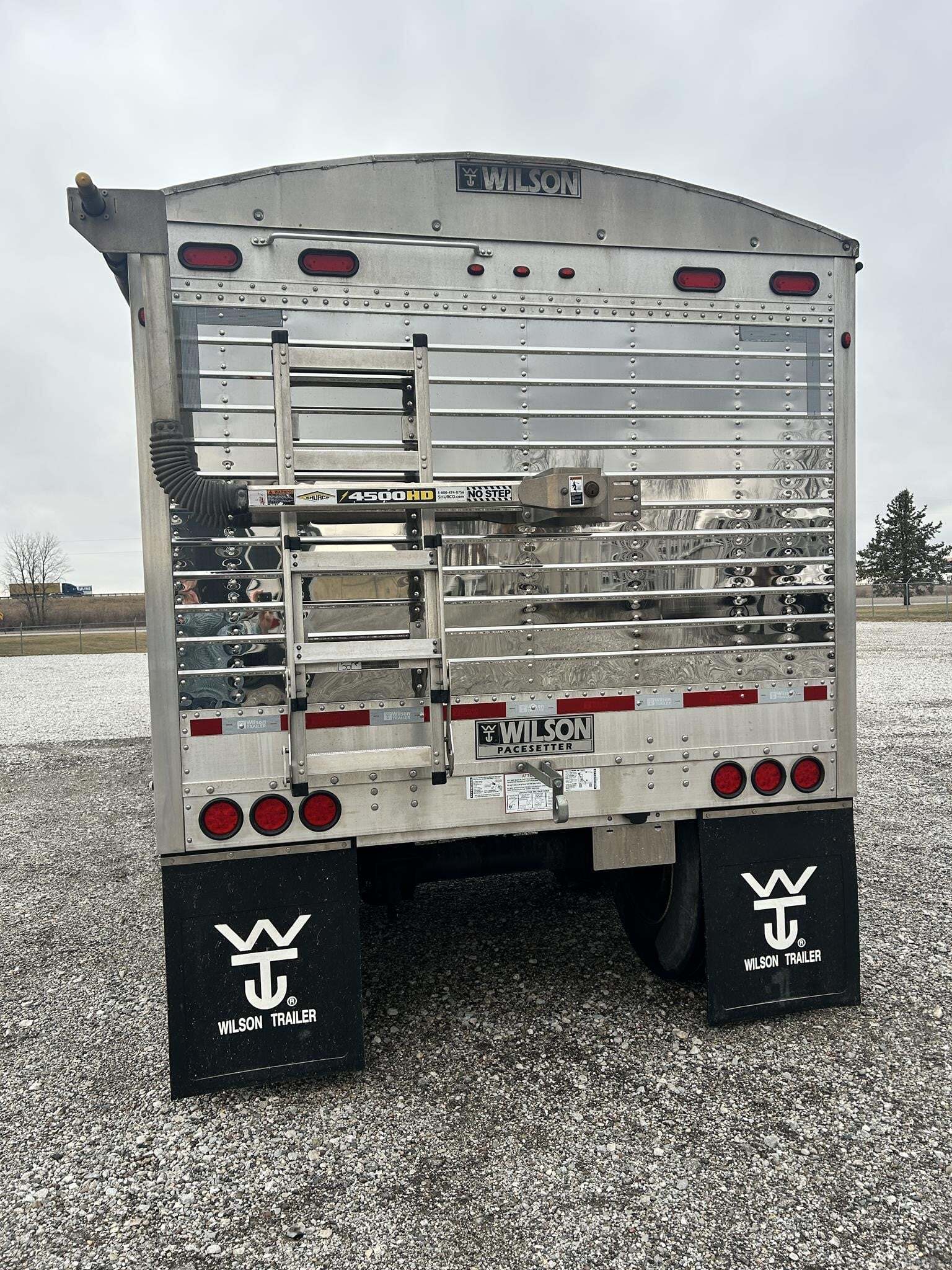 2021 Wilson DWH-600 Grain Trailer