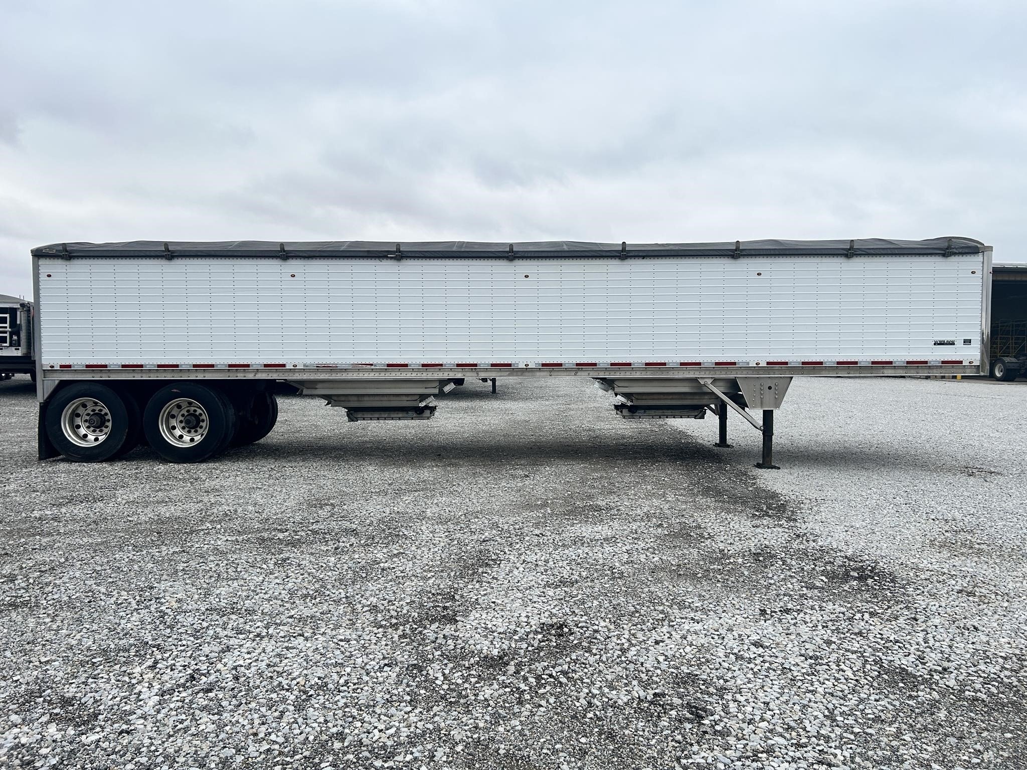 2021 Wilson DWH-600 Grain Trailer