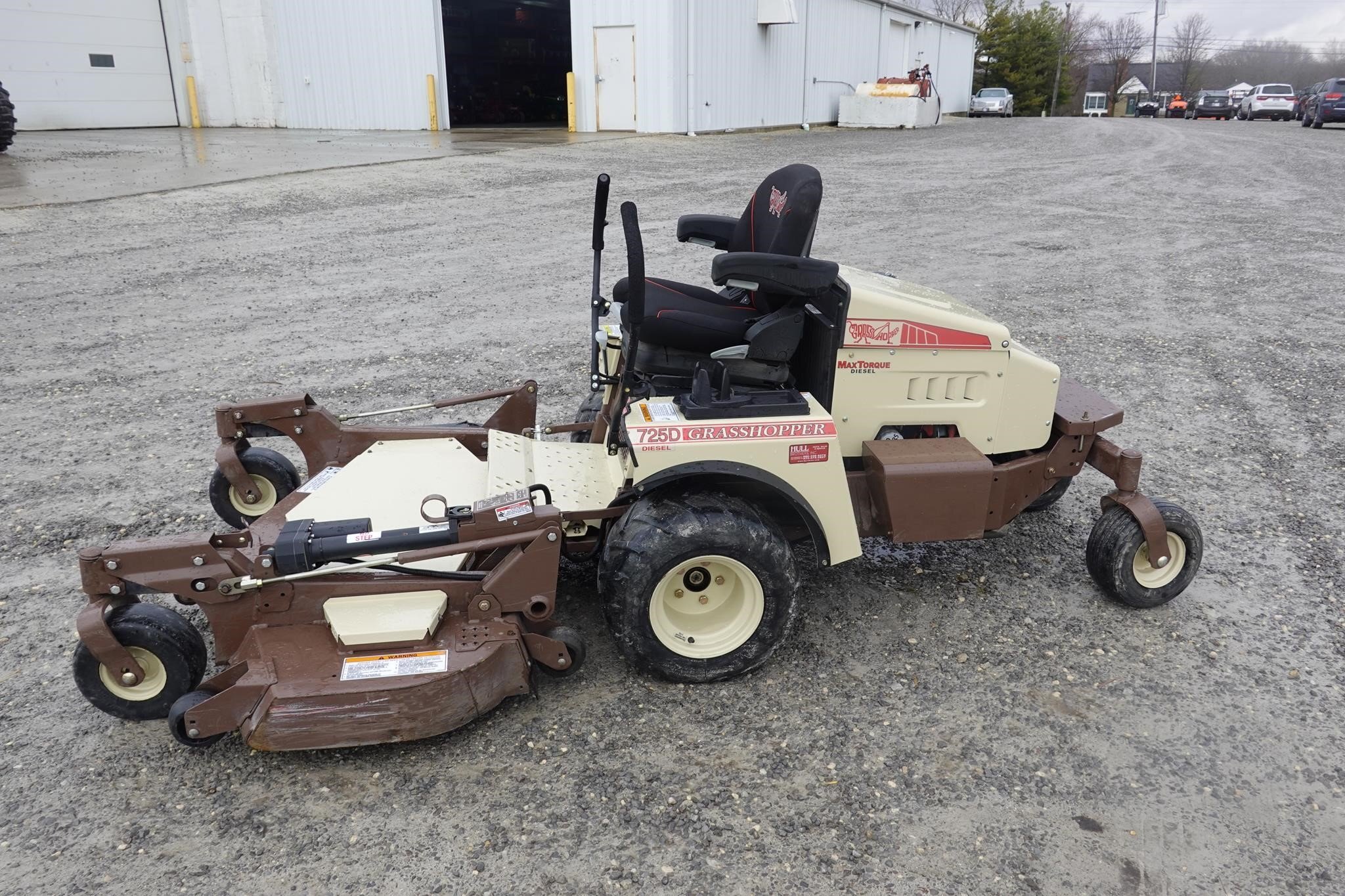 2025 Grasshopper 725DT6 Lawn Mower