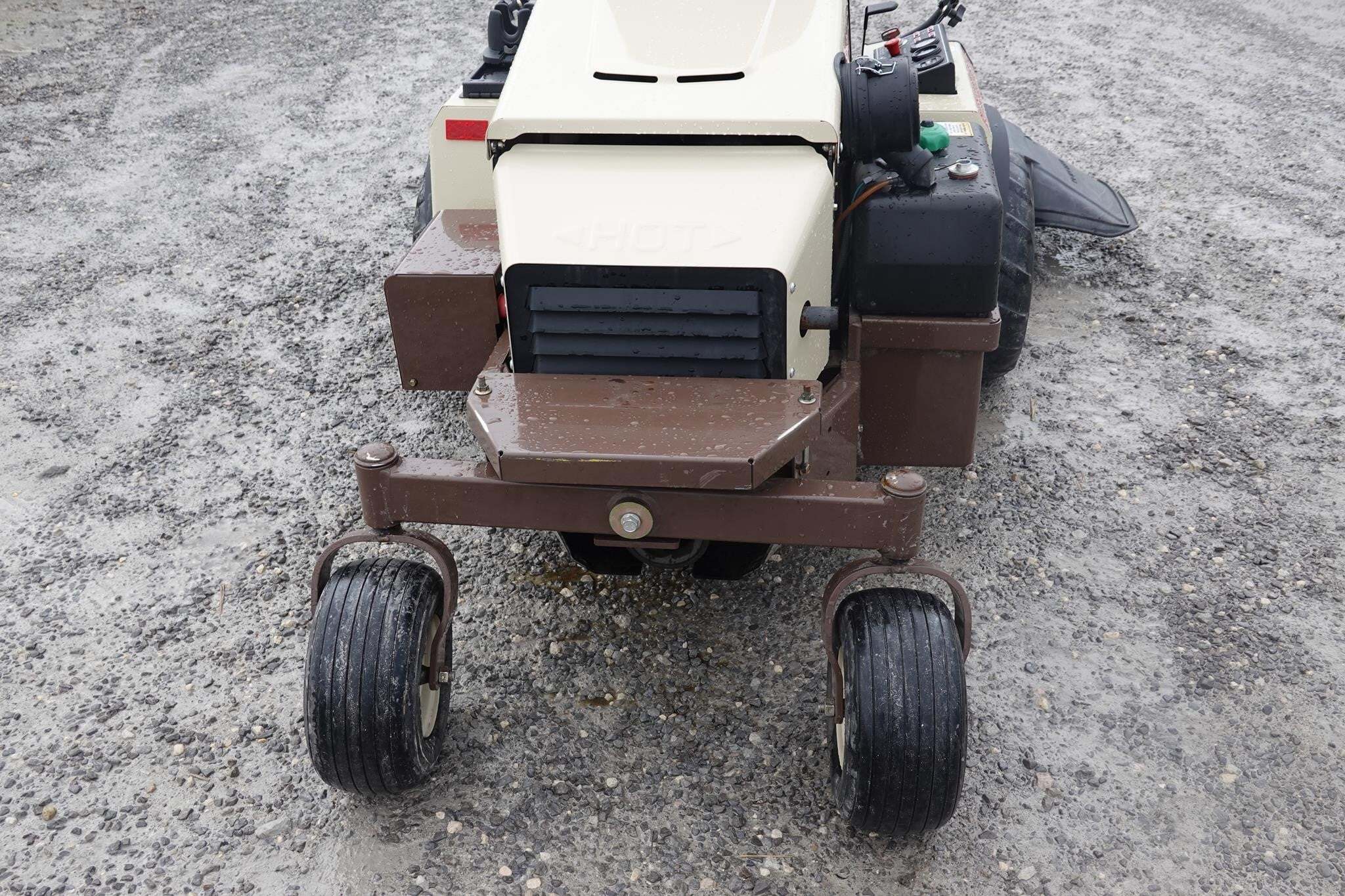 2025 Grasshopper 725DT6 Lawn Mower