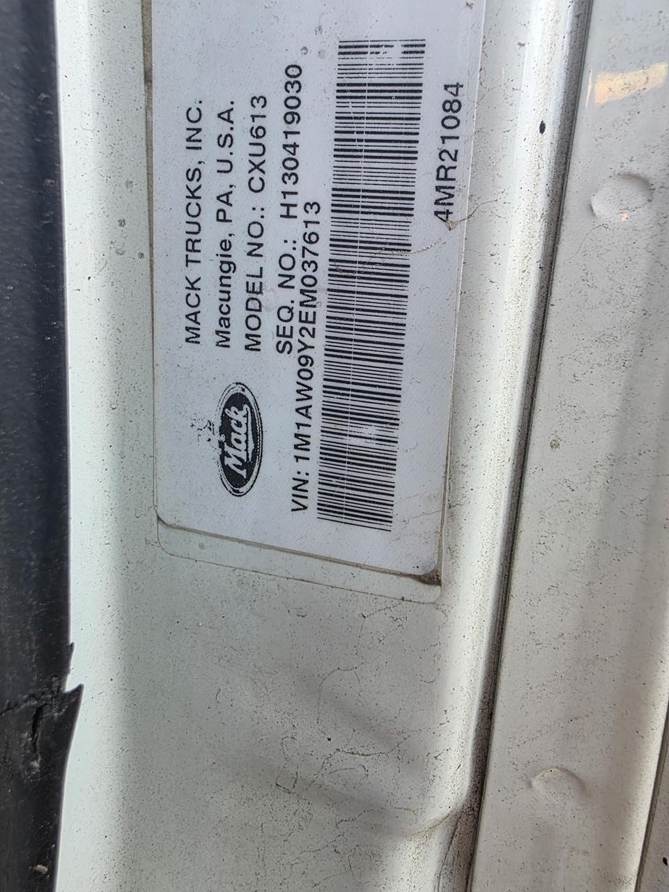 2014 Mack PINNACLE CXU613 Semi Trucks/Trailer
