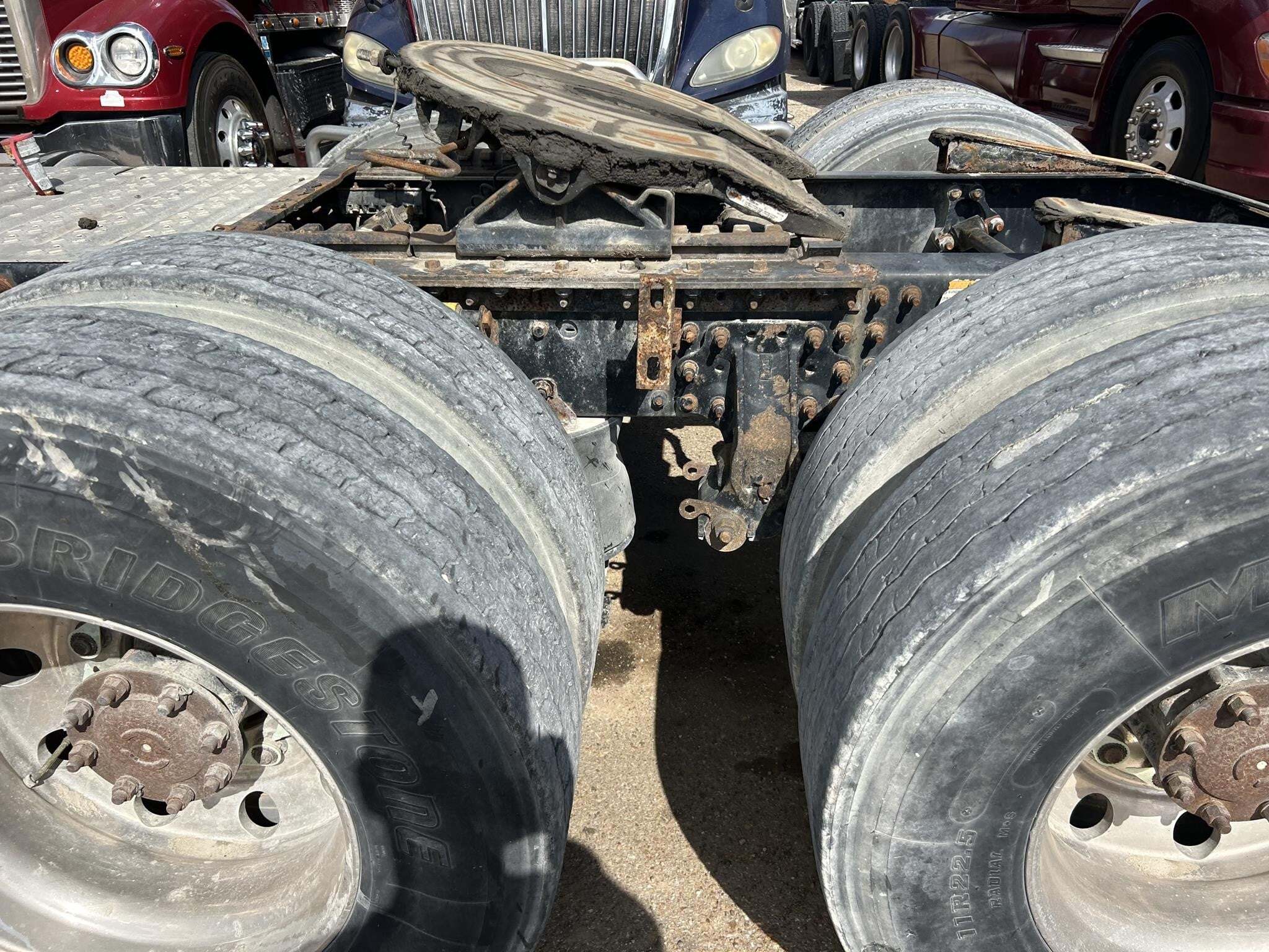 2014 Mack PINNACLE CXU613 Semi Trucks/Trailer