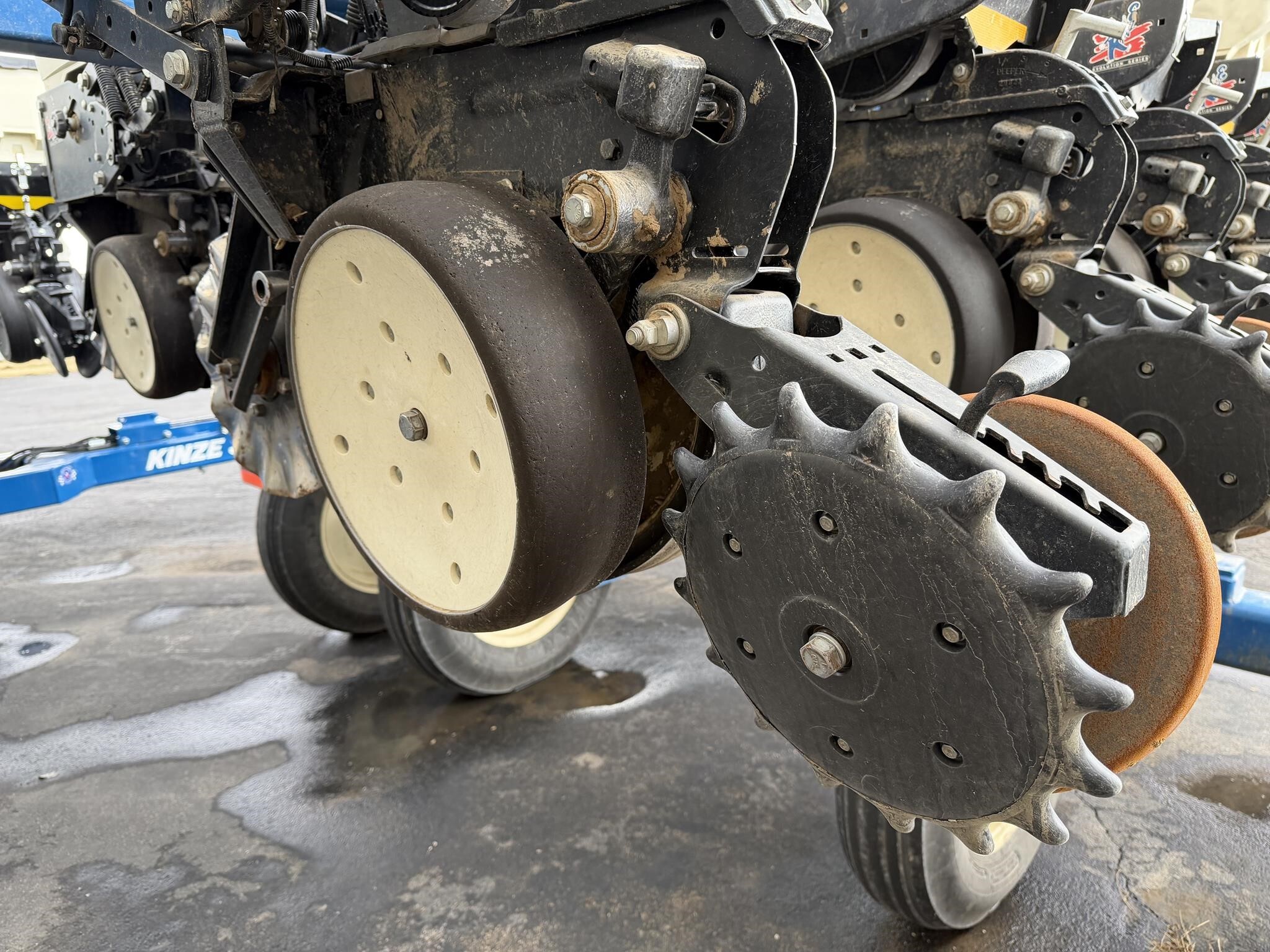 2013 Kinze 3500 Planter